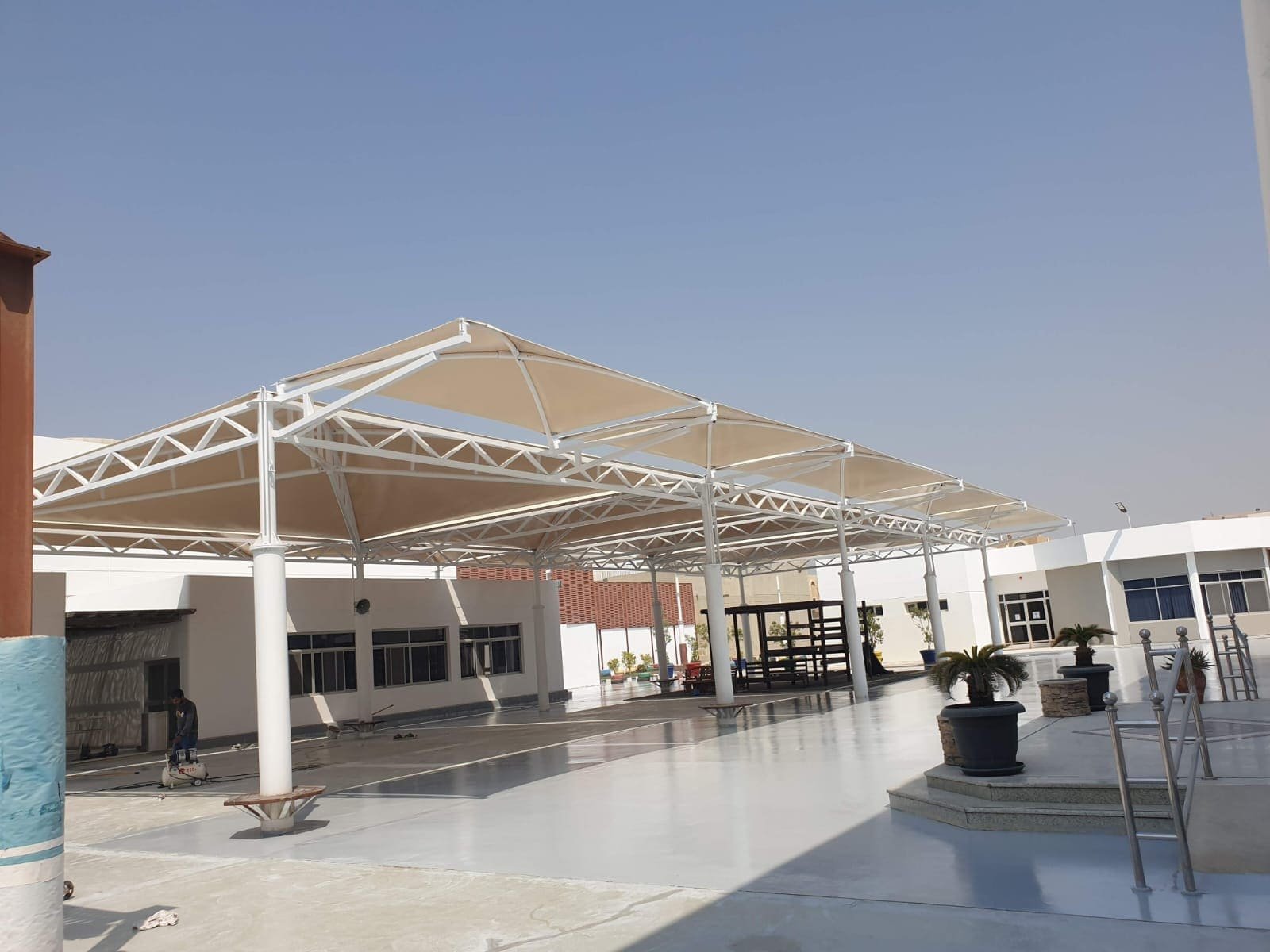 مظلات سيارات
